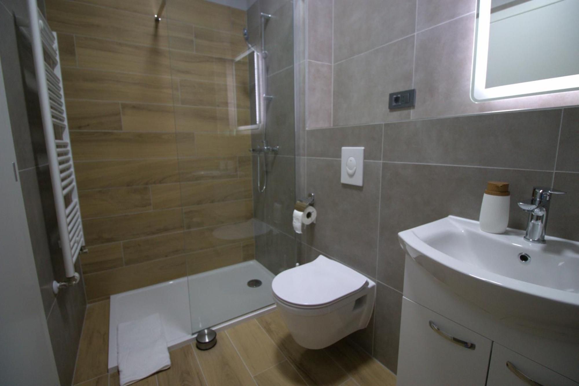 Rooms Matic Velika Mlaka Esterno foto